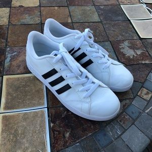 women’s adidas sneakers